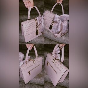 Elegant Pink ALDO Handbag🎀